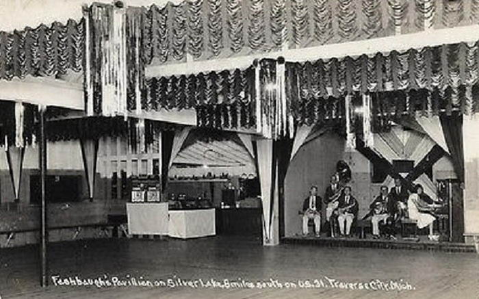 Fashbaughs Pavillion - Old Post Card Photo (newer photo)